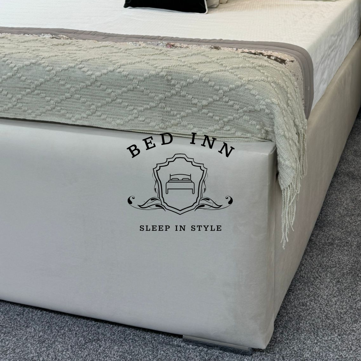 Sparkle Mirror Bed – Luxury, Elegance, and Custom Comfort by Bed Innovation.