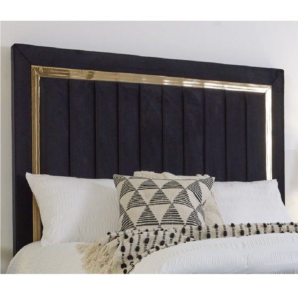 Reflective Beauty: Luna Mirror Bed.